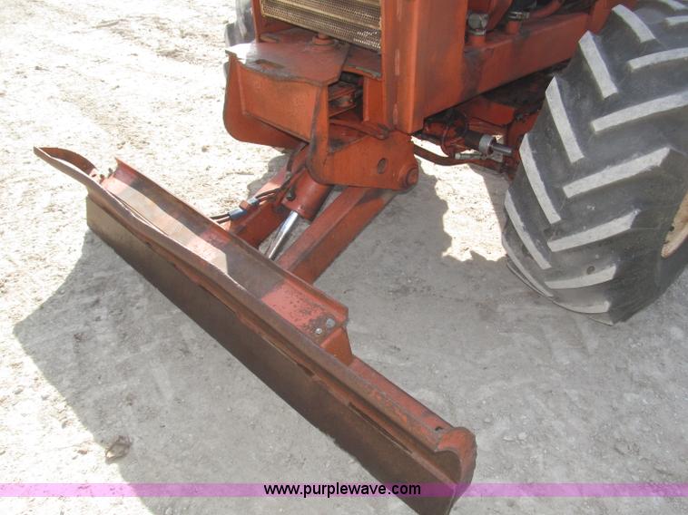 image for item B5373 Ditch Witch 6510 RO trencher