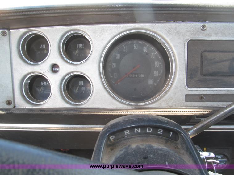 image for item B5375 1977 Dodge W250/M8880 pickup truck