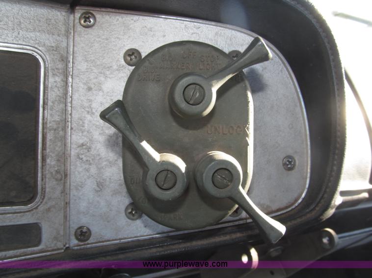 image for item B5375 1977 Dodge W250/M8880 pickup truck