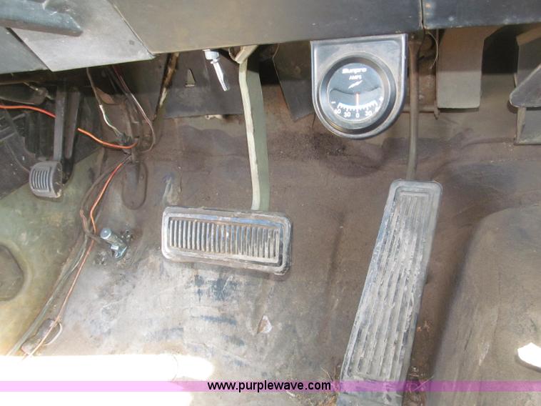 image for item B5375 1977 Dodge W250/M8880 pickup truck