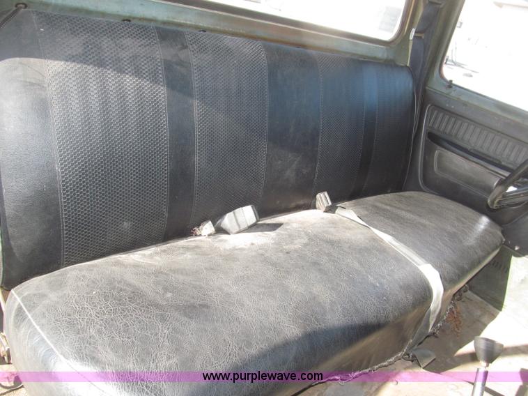 image for item B5375 1977 Dodge W250/M8880 pickup truck