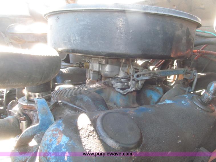 image for item B5375 1977 Dodge W250/M8880 pickup truck