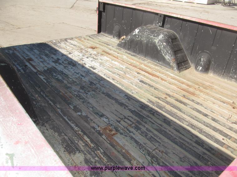 image for item B5375 1977 Dodge W250/M8880 pickup truck