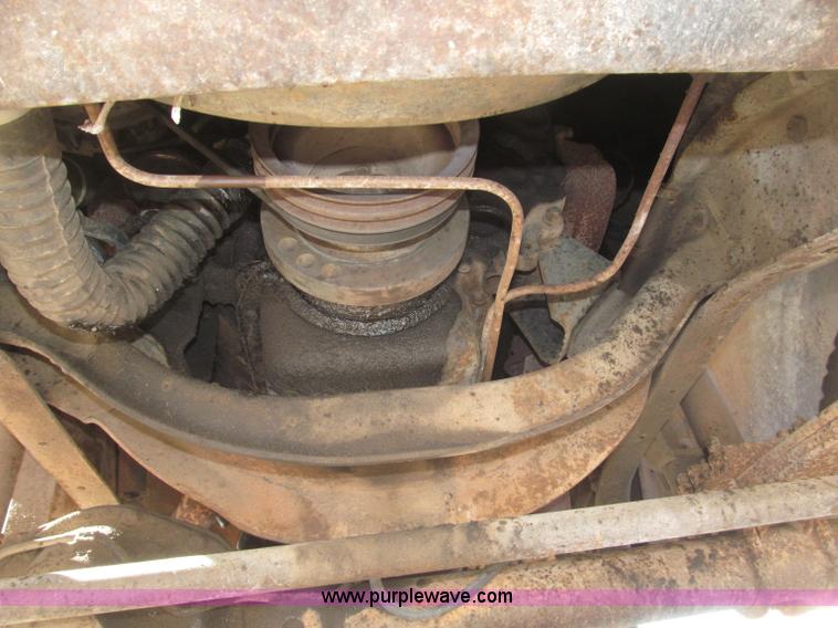 image for item B5375 1977 Dodge W250/M8880 pickup truck