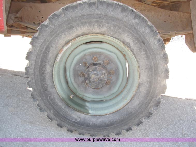 image for item B5375 1977 Dodge W250/M8880 pickup truck