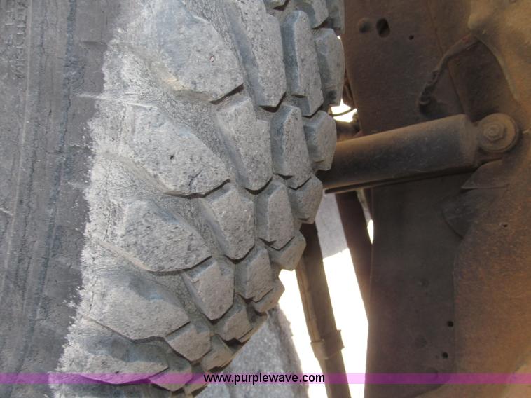 image for item B5375 1977 Dodge W250/M8880 pickup truck