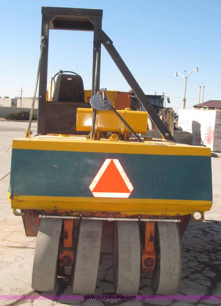 image for item B5376 1986 Bros SP pneumatic roller