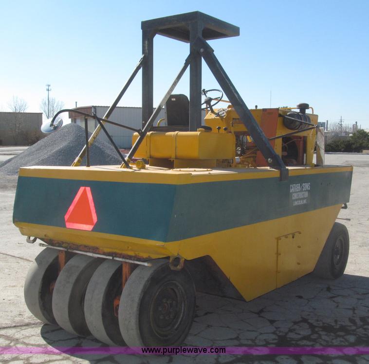 image for item B5376 1986 Bros SP pneumatic roller