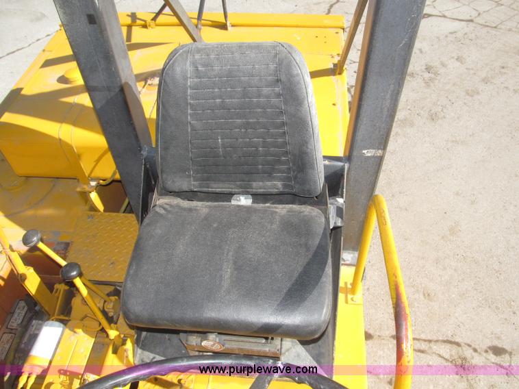 image for item B5376 1986 Bros SP pneumatic roller