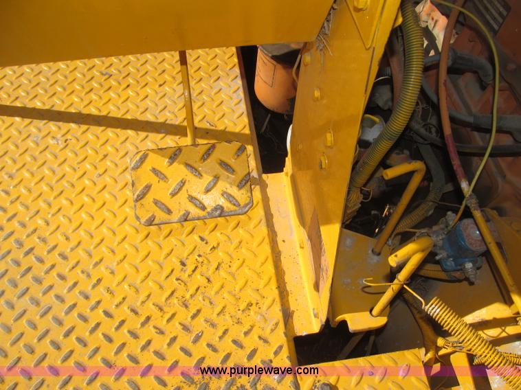 image for item B5376 1986 Bros SP pneumatic roller