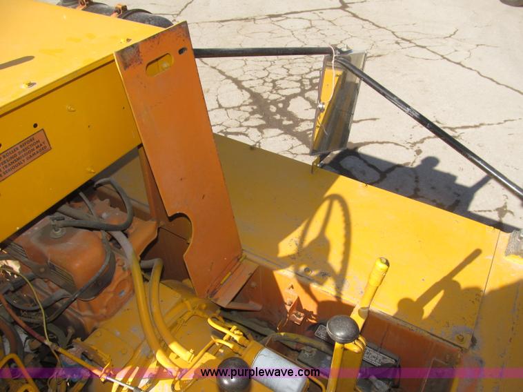 image for item B5376 1986 Bros SP pneumatic roller