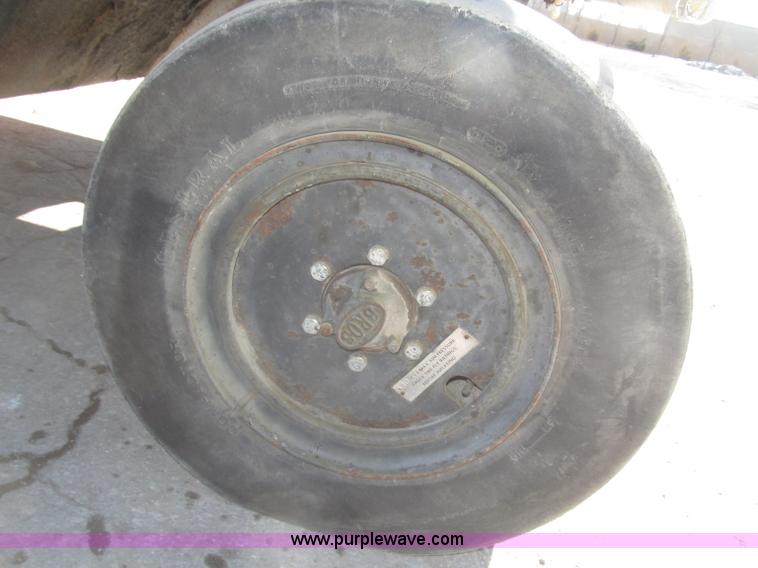 image for item B5376 1986 Bros SP pneumatic roller