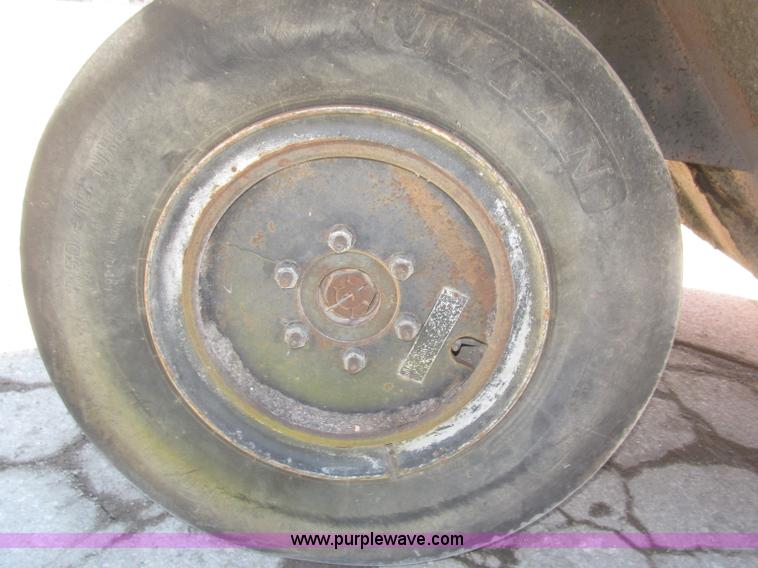 image for item B5376 1986 Bros SP pneumatic roller