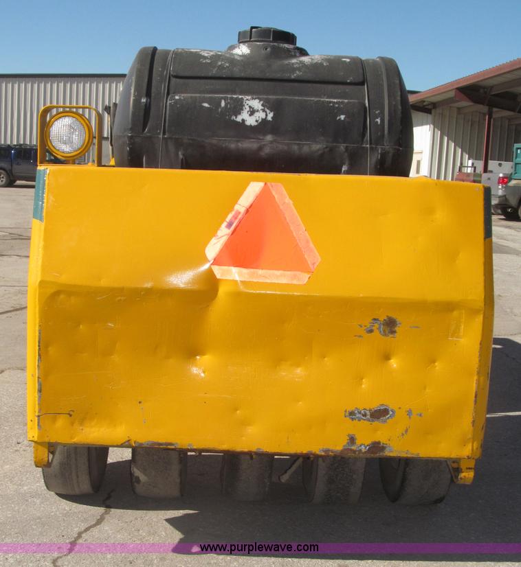 image for item B5377 1968 Hyster C530A articulating pneumatic roller