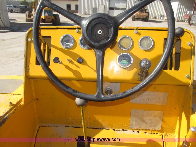 image for item B5377 1968 Hyster C530A articulating pneumatic roller