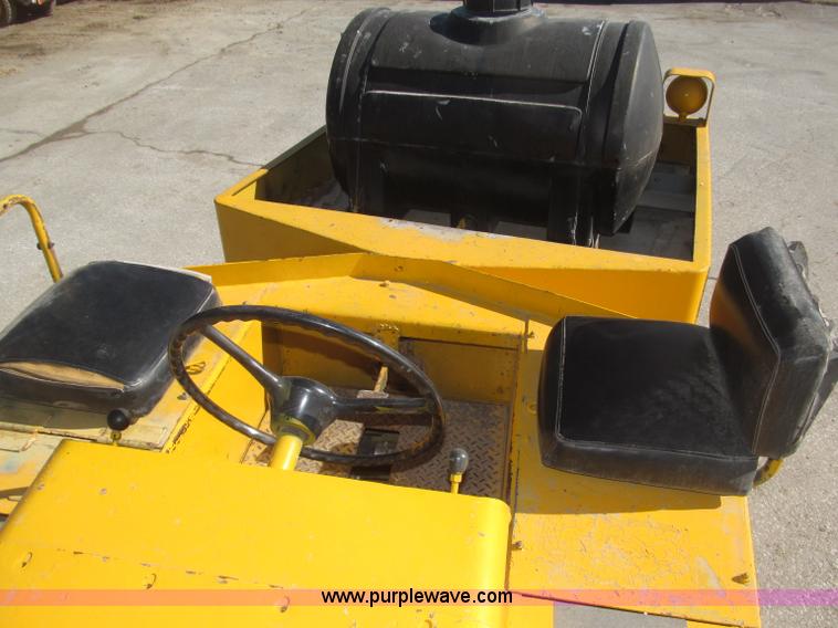 image for item B5377 1968 Hyster C530A articulating pneumatic roller