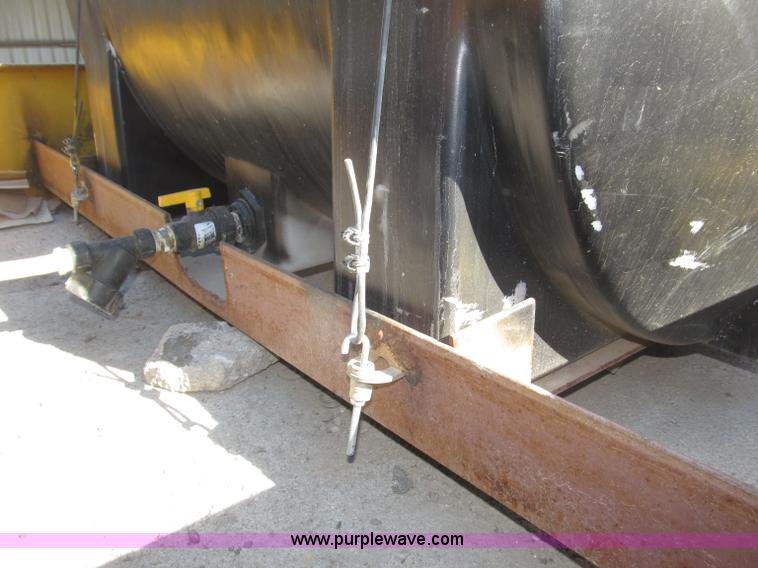 image for item B5377 1968 Hyster C530A articulating pneumatic roller