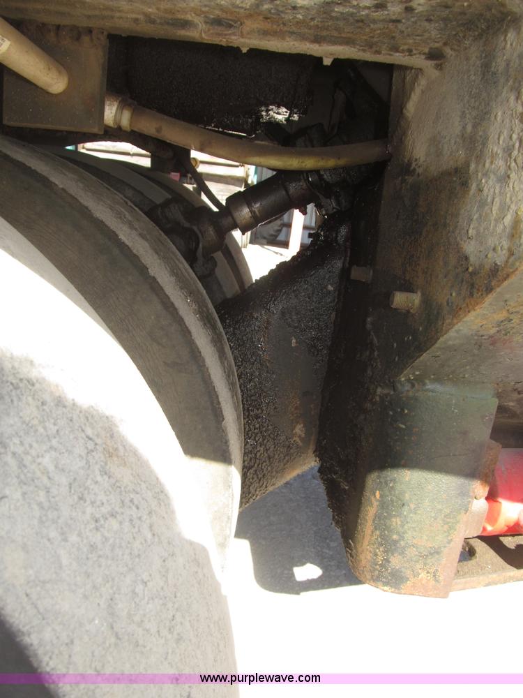 image for item B5377 1968 Hyster C530A articulating pneumatic roller