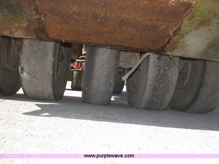 image for item B5377 1968 Hyster C530A articulating pneumatic roller