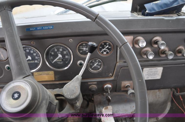 image for item C3321 1969 International Fleetstar 2010A semi truck