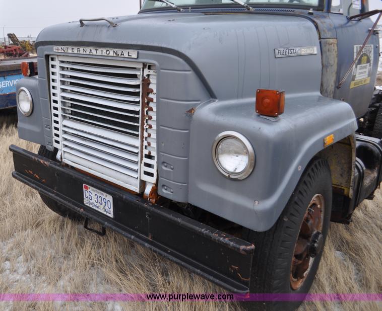 image for item C3321 1969 International Fleetstar 2010A semi truck
