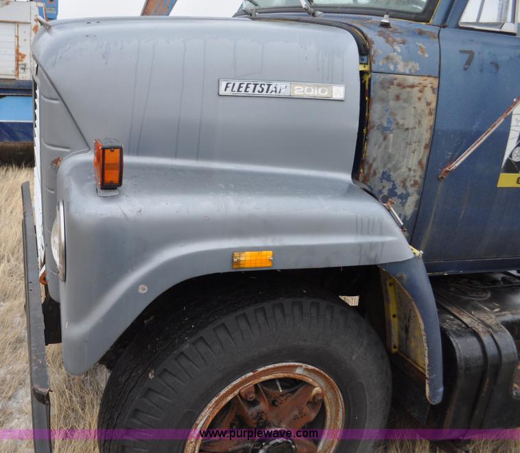 image for item C3321 1969 International Fleetstar 2010A semi truck