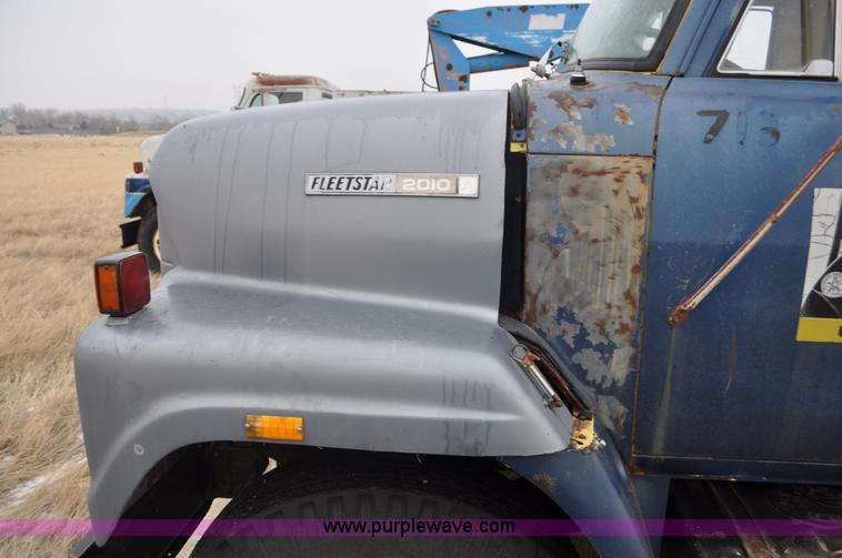 image for item C3321 1969 International Fleetstar 2010A semi truck