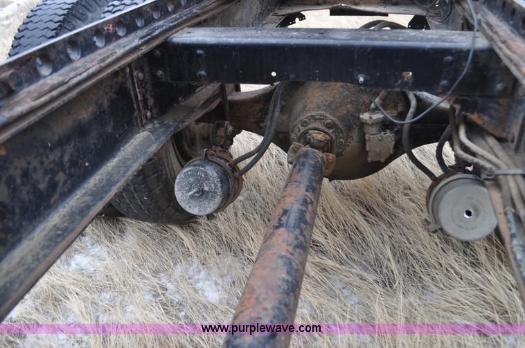 image for item C3321 1969 International Fleetstar 2010A semi truck