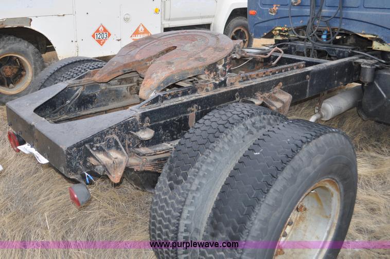 image for item C3321 1969 International Fleetstar 2010A semi truck