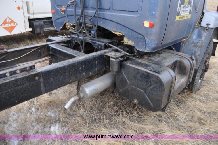 image for item C3321 1969 International Fleetstar 2010A semi truck