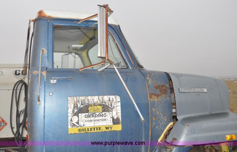 image for item C3321 1969 International Fleetstar 2010A semi truck