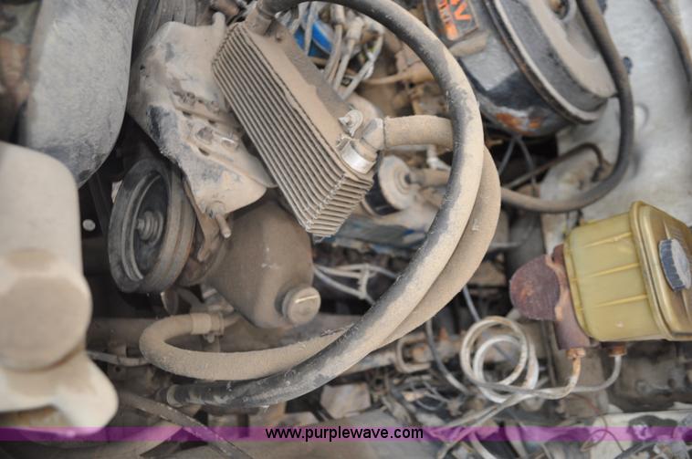 image for item C3322 1980 Ford F700 fuel truck