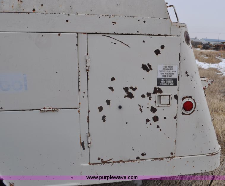 image for item C3322 1980 Ford F700 fuel truck