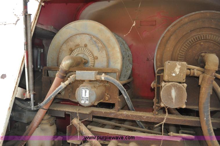 image for item C3322 1980 Ford F700 fuel truck