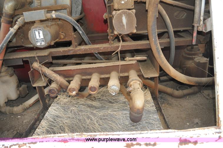 image for item C3322 1980 Ford F700 fuel truck