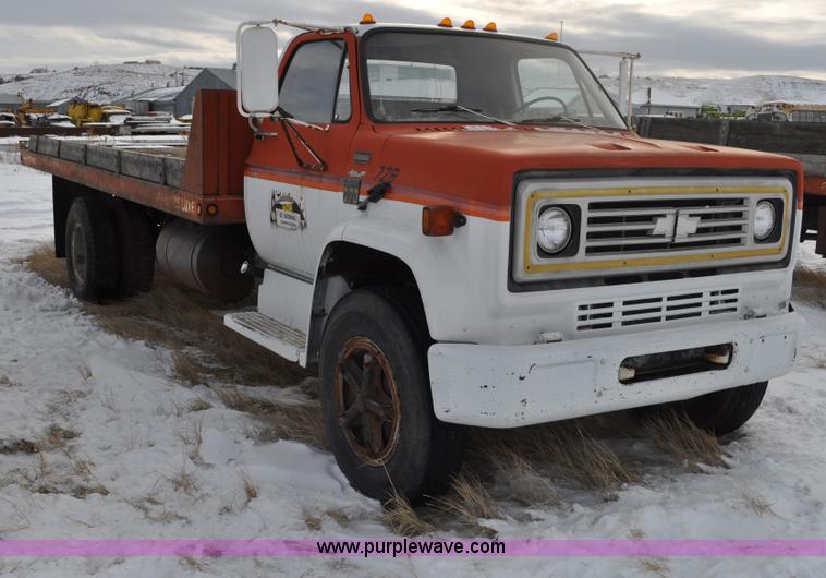 image for item C3324 1979 Chevrolet Scottsdale C70 flatbed truck