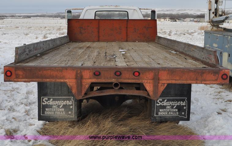 image for item C3324 1979 Chevrolet Scottsdale C70 flatbed truck