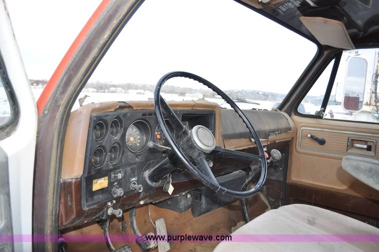 image for item C3324 1979 Chevrolet Scottsdale C70 flatbed truck