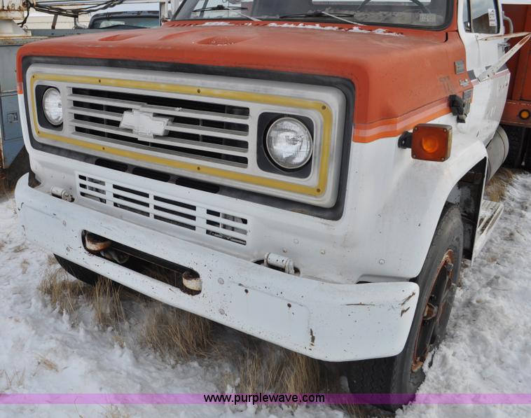 image for item C3324 1979 Chevrolet Scottsdale C70 flatbed truck