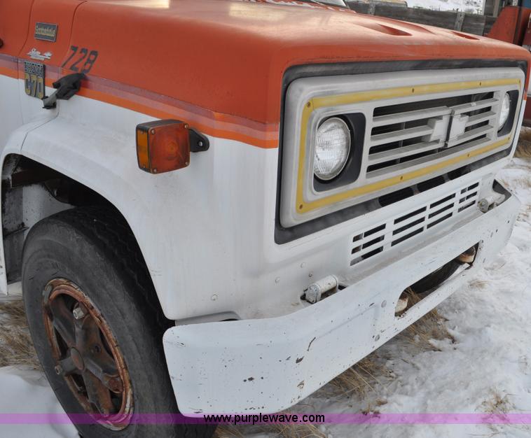 image for item C3324 1979 Chevrolet Scottsdale C70 flatbed truck