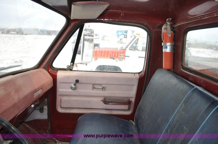 image for item C3325 1979 Chevrolet C65 Custom Deluxe flatbed truck