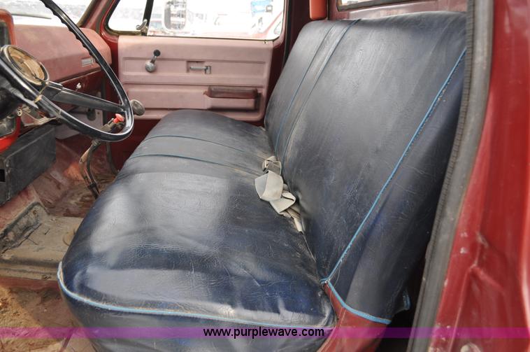 image for item C3325 1979 Chevrolet C65 Custom Deluxe flatbed truck