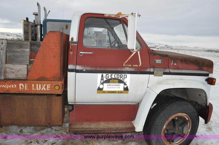 image for item C3325 1979 Chevrolet C65 Custom Deluxe flatbed truck