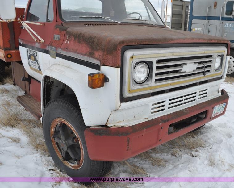 image for item C3325 1979 Chevrolet C65 Custom Deluxe flatbed truck