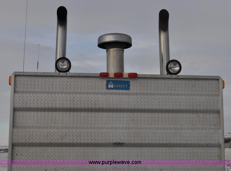 image for item C3326 1976 White Freightliner 10464 semi truck