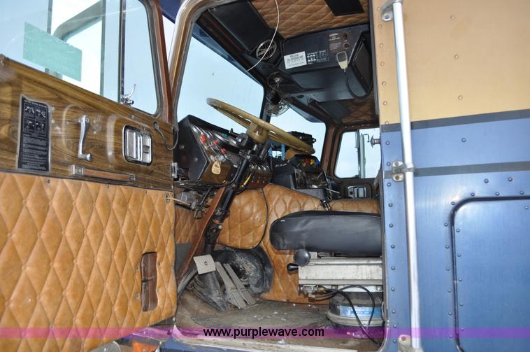 image for item C3327 1977 White Freightliner semi truck