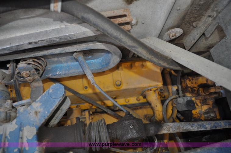 image for item C3327 1977 White Freightliner semi truck