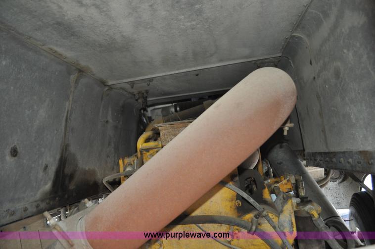 image for item C3327 1977 White Freightliner semi truck