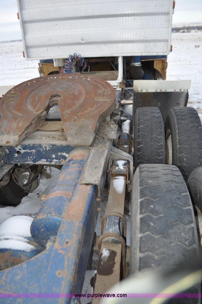 image for item C3327 1977 White Freightliner semi truck