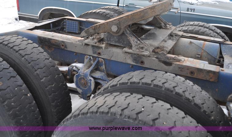 image for item C3327 1977 White Freightliner semi truck